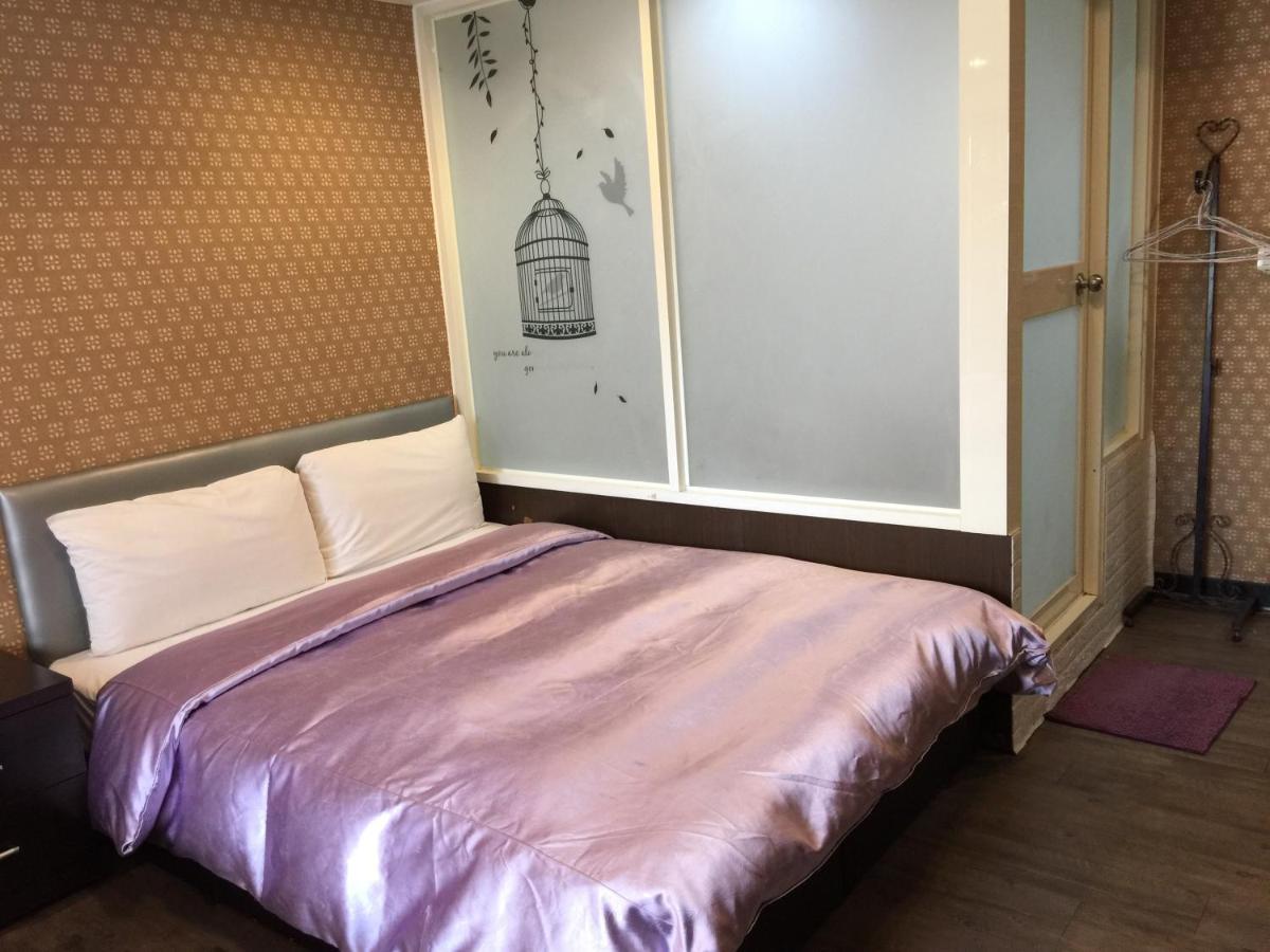 One Plus One Hotel Taipei Exterior photo